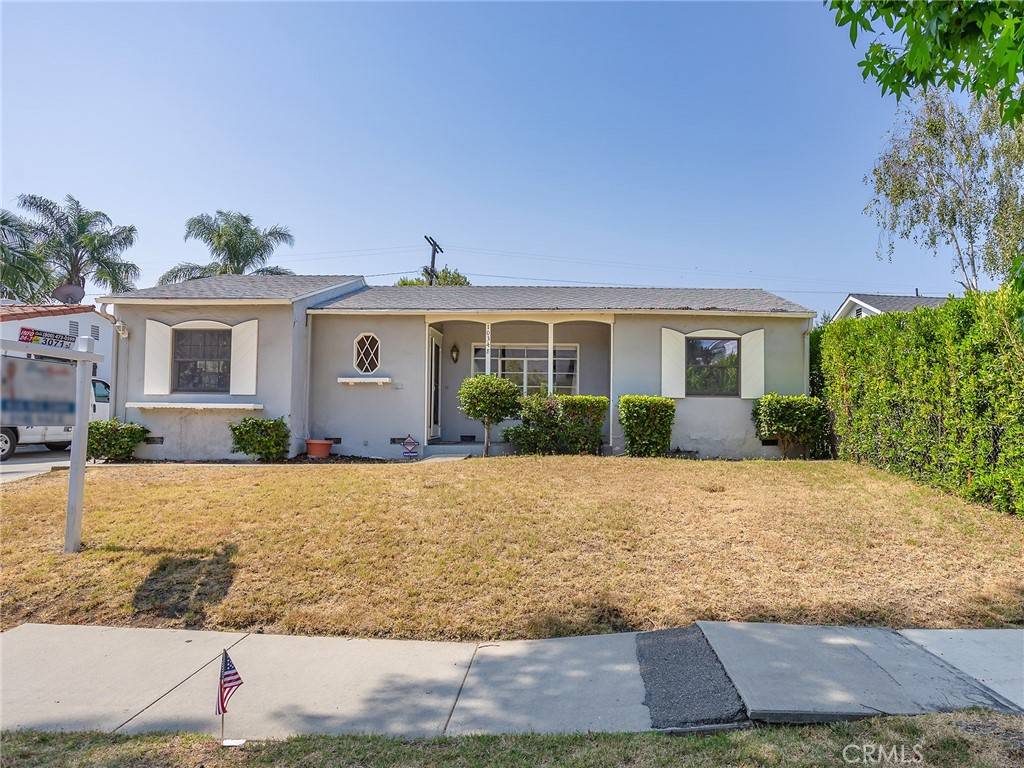 10348 Woodbridge ST, Toluca Lake, CA 91602