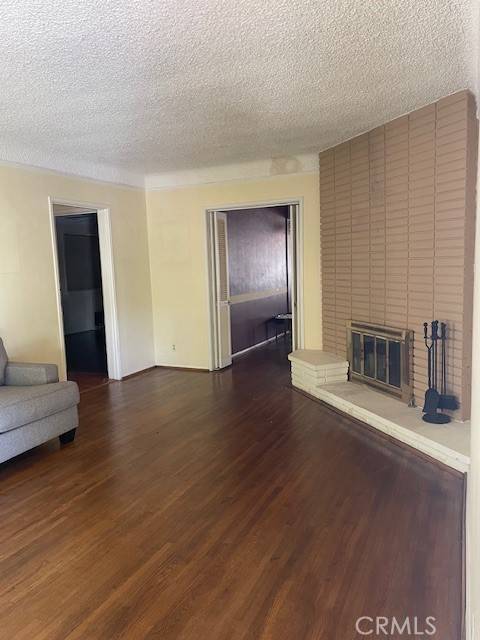 Burbank, CA 91506,602 N Griffith Park DR