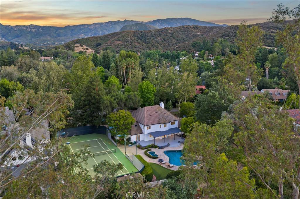 28925 Medea Mesa RD, Agoura Hills, CA 91301