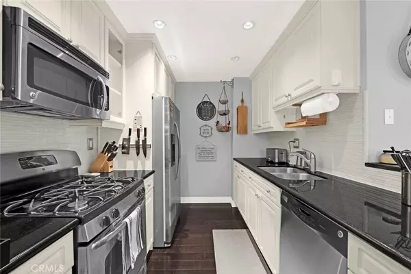 North Hollywood, CA 91601,11225 Peach Grove ST #102