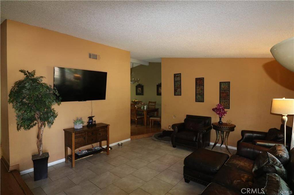 Palmdale, CA 93552,4537 Elwood AVE