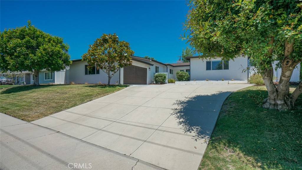 Woodland Hills, CA 91367,23853 Hatteras Street
