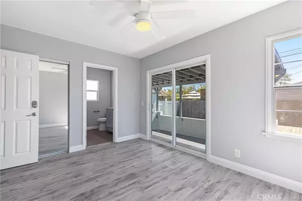 North Hollywood, CA 91605,11140 Vanowen ST