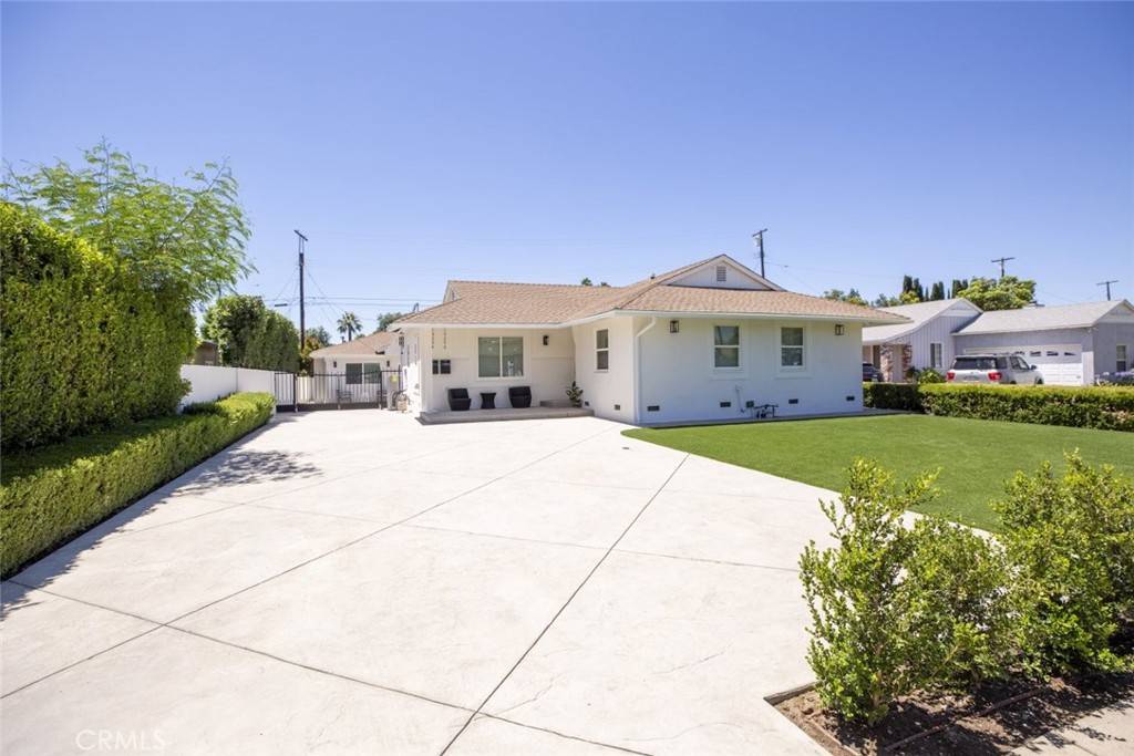 15256 Clymer ST, San Fernando, CA 91345