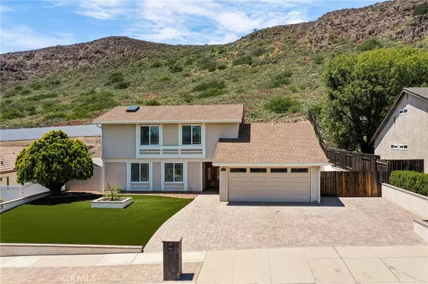 3257 N Big Sky DR, Thousand Oaks, CA 91360
