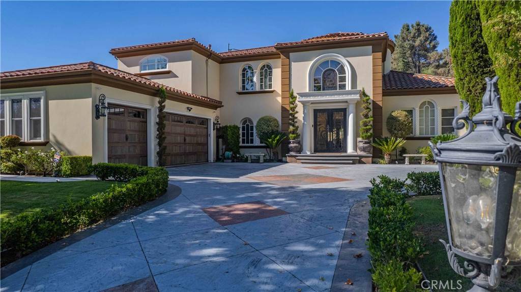 805 Greenridge DR, La Canada Flintridge, CA 91011