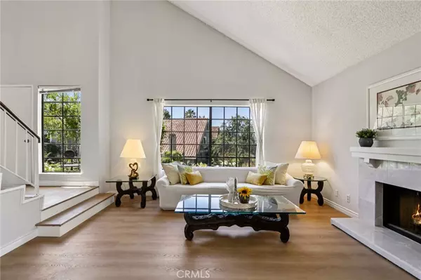 963 Thistlegate RD, Oak Park, CA 91377