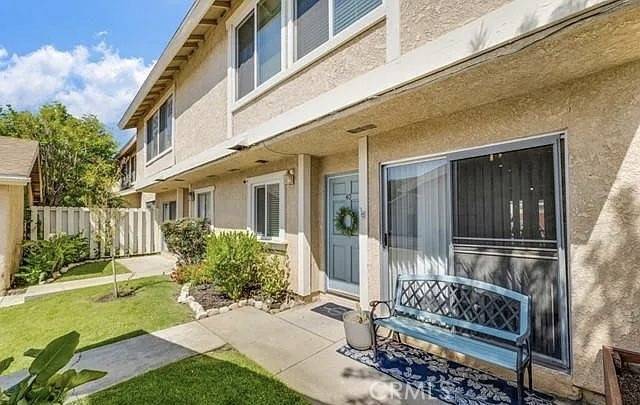 Chatsworth, CA 91311,10125 De Soto AVE #40