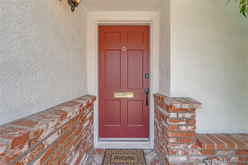 Burbank, CA 91504,2549 N Keystone ST