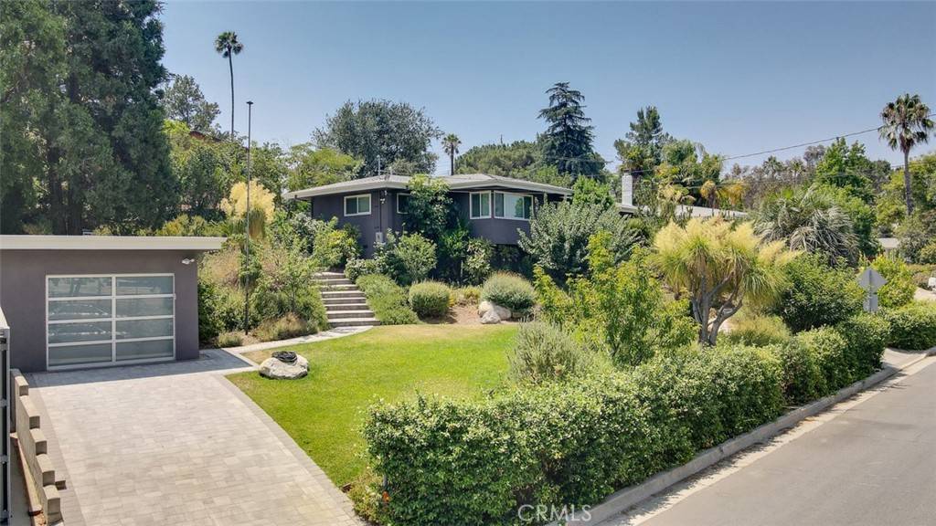 10034 La Canada WAY, Shadow Hills, CA 91040