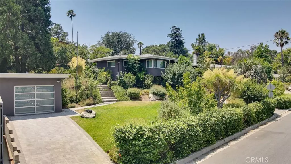 10034 La Canada WAY, Shadow Hills, CA 91040
