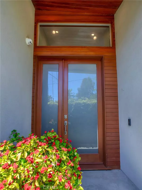 Encino, CA 91316,5762 Andasol AVE