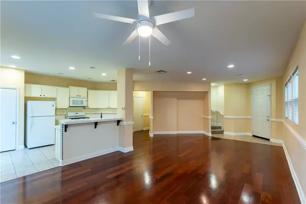 Saugus, CA 91350,28225 Clementine DR