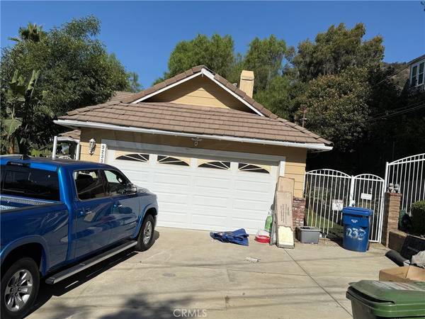 Sun Valley, CA 91352,9233 Wheatland AVE