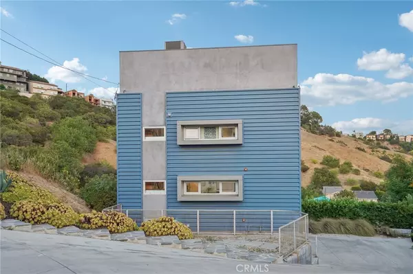 Los Angeles, CA 90065,3640 Roseview AVE