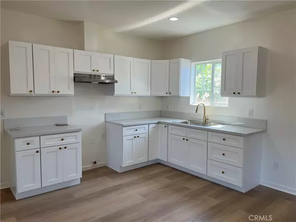 San Fernando, CA 91345,15128 Septo ST