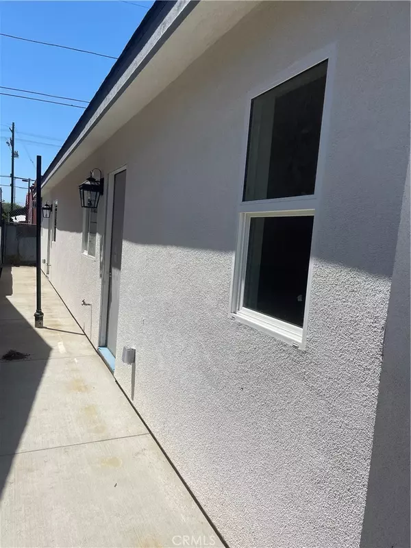 Los Angeles, CA 90044,5903 Bonsallo Avenue