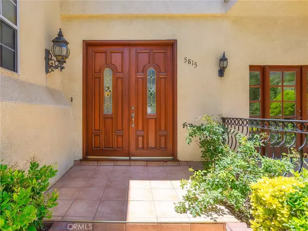 La Crescenta, CA 91214,5815 Irving AVE