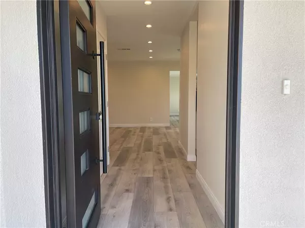 Burbank, CA 91504,2926 N Brighton ST