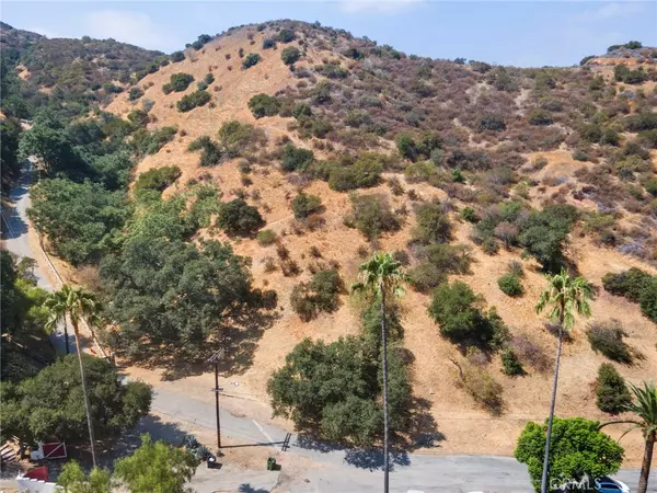 Sunland, CA 91040,9611 Wornom AVE