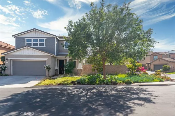 24229 La Montura DR, Valencia, CA 91354