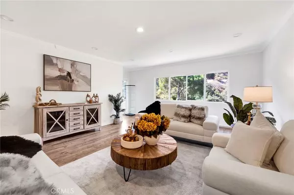 Glendale, CA 91208,1935 Alpha RD #112