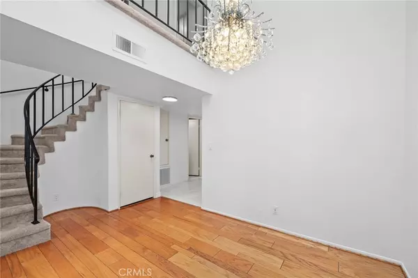 Burbank, CA 91504,230 Bethany Rd. #117