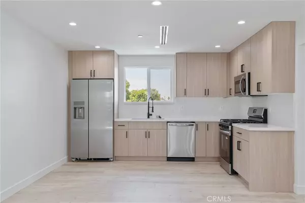 Van Nuys, CA 91405,7435 Ranchito AVE