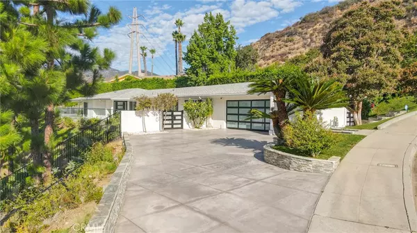 Glendale, CA 91208,2461 Allanjay PL