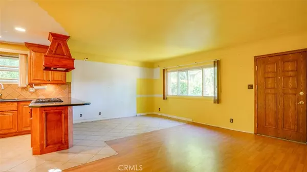 North Hollywood, CA 91601,10414 Tiara ST
