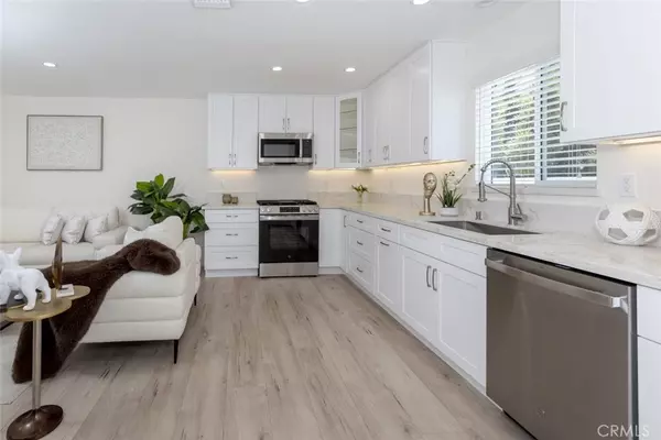 San Fernando, CA 91345,15254 Clymer ST