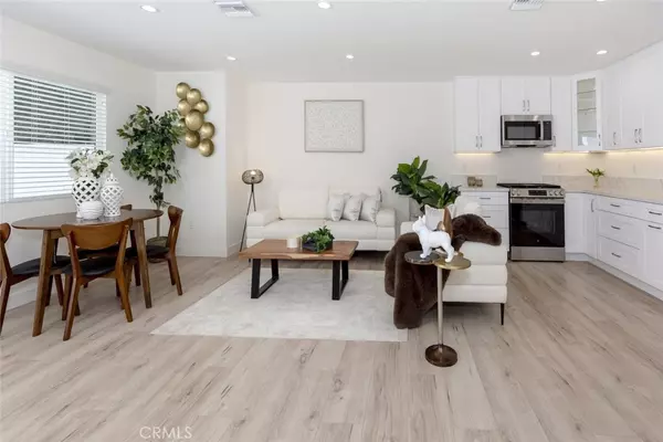 San Fernando, CA 91345,15254 Clymer ST