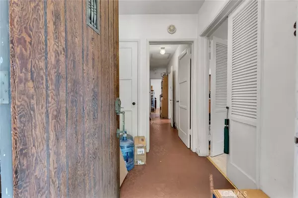 Burbank, CA 91505,820 N Ford ST