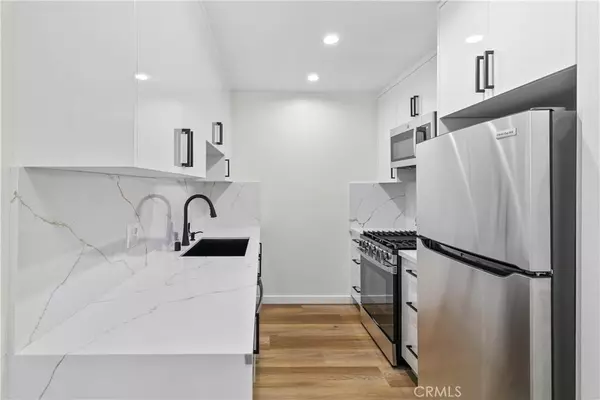 Glendale, CA 91203,409 Burchett ST #312