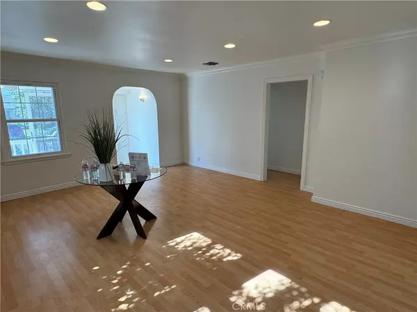 Burbank, CA 91505,2236 N Manning