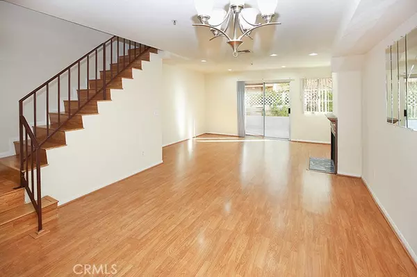 Glendale, CA 91206,223 N Adams #3