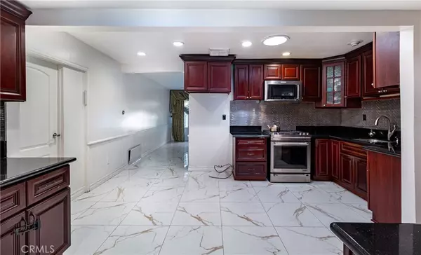 Tarzana, CA 91335,6340 Wilbur AVE