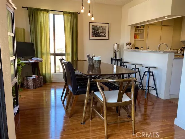 La Crescenta, CA 91020,2143 Montrose