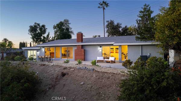 23112 Cass AVE, Woodland Hills, CA 91364