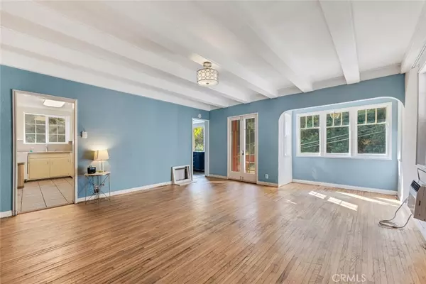 Burbank, CA 91501,1450 Country Club DR