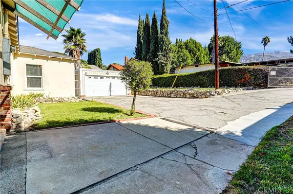 Tujunga, CA 91042,7541 Hillrose St.