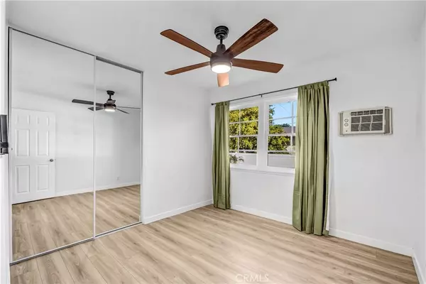 West Hills, CA 91307,7536 Shoup