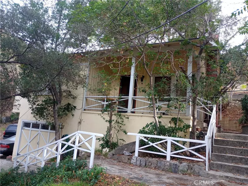 7916 Glenties LN, Sunland, CA 91040