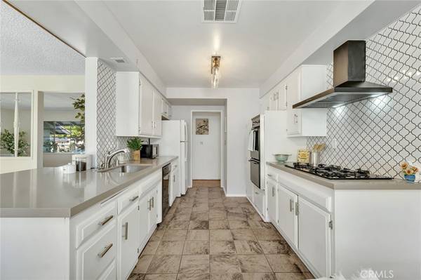 Sylmar, CA 91342,14968 Bleeker ST