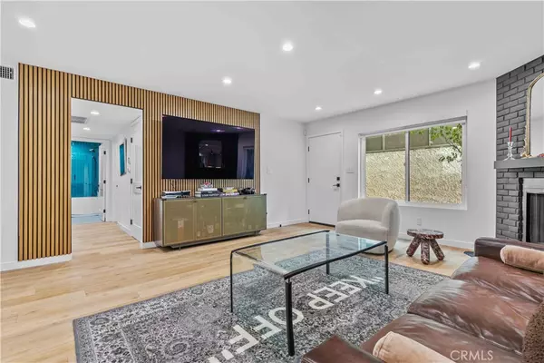 Burbank, CA 91501,635 E Magnolia #B