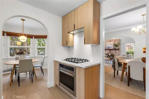 2928 11th AVE, Los Angeles, CA 90018