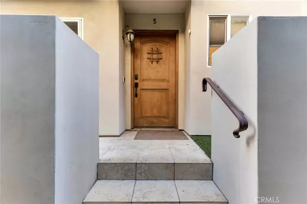 Studio City, CA 91604,10866 Bluffside #5