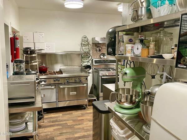 Fort Bragg, CA 95437,632 N Main ST