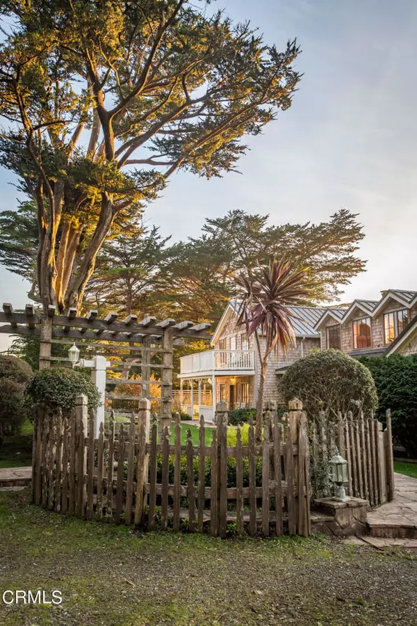 Albion, CA 95410,33810 Navarro Ridge RD