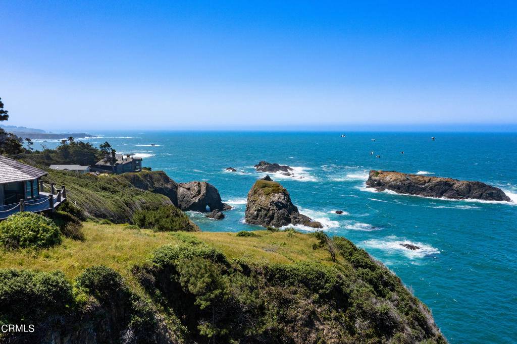 6056 6064 Highway 1, Little River, CA 95456